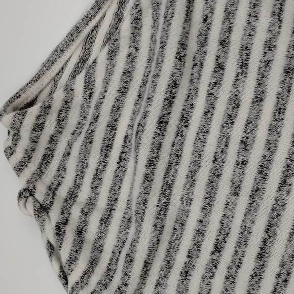 Fantastic Fawn women's size Large striped top braided open shoulder oversized - Picture 7 of 10